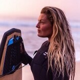 girlonthewave