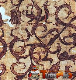 250px-Chinese_silk_4th_Century_BC.jpg