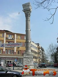 200px-ColumnOfMarcianInIstanbulApril2007.jpg