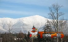 220px-Mt._Washington_from_Bretton_Woods.jpg
