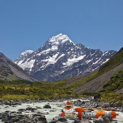240px-Mt_Cook_LC0247.jpg