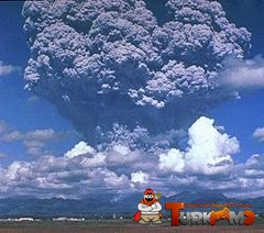 240px-Pinatubo_ash_plume_910612.jpg