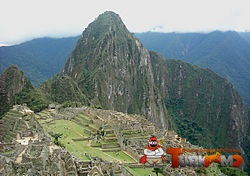 250px-Machu-Picchu.jpg