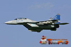 Mikoyan-Gurevich_MiG-35_MAKS2007_Pichugin.jpg