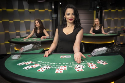 live-dealer-blackjack-2.jpg