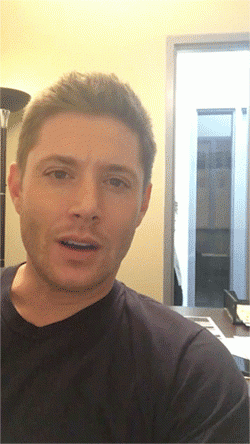 Jensen-Ackles-jensen-ackles-39664534-250-444.gif