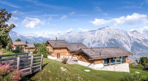Looking for that ideal summer or winter break? Discover our luxury catered and self-catered chalets in the 4 Valleys ski and hiking region in the Alps.

https://4valleyschaletrental.com/