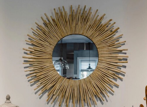 Shop our range of Bathroom Mirrors at warehouse prices from quality brands Order online for delivery or Click Collect at your nearest modern home decor furniture store in Australia.


https://www.homedecorfurnitureandmirrors.com.au/collections/mirrors