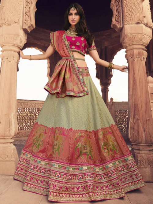 Browsing for the lehenga choli online in the USA? Ethnicplus.in is a top shopping site for a designer lehenga with Indian style for weddings and parties made of high-quality fabric at a very competitive price. Check out our site for more info.

https://www.ethnicplus.in/lehenga-choli