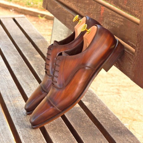 Looking for designer leather lace-up men’s shoes in India? Romeroferrera.com is a prominent place that provides you with premium quality handmade leather shoes that include boots, loafers, sneakers and more. Do visit our site for more info.

https://www.romeroferrera.com/