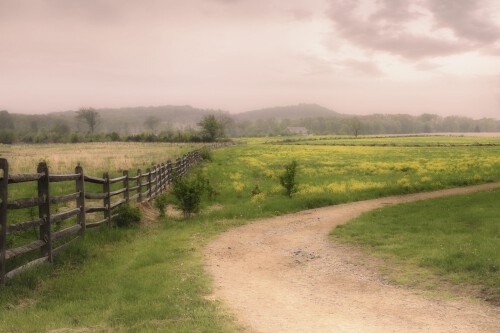 Gettysburg-Ghost-Battlefield-scaled.jpg