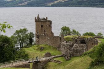 urqhart-castle-1592287_1920.jpg