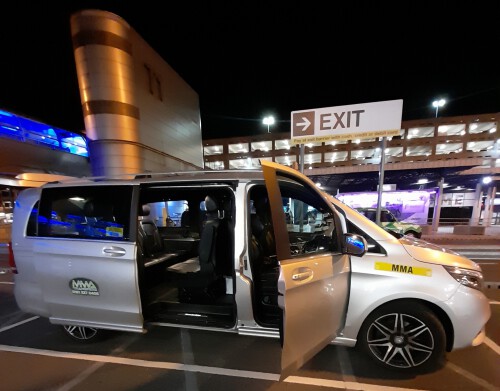 manchester-airport-taxi-to.jpg