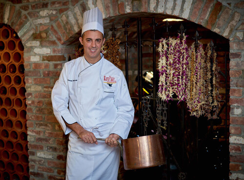 Finding a personal chef in New York City? Alloroprivatedining.com is a renowned website for the best personal chef in your local area. We offer a New York-based private culinary concierge dinner experience. For further info, visit our site.

https://www.alloroprivatedining.com/about
