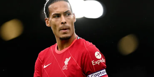 MiConv.com__Van-Dijk-wearing-Captains-armband.png