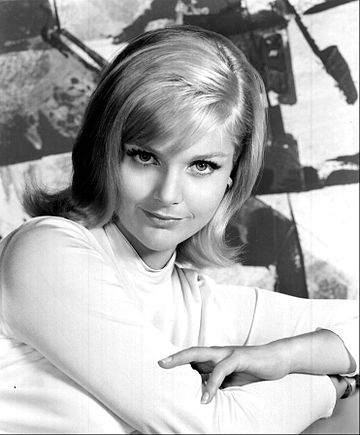Carol_Lynley_2_1965.jpg