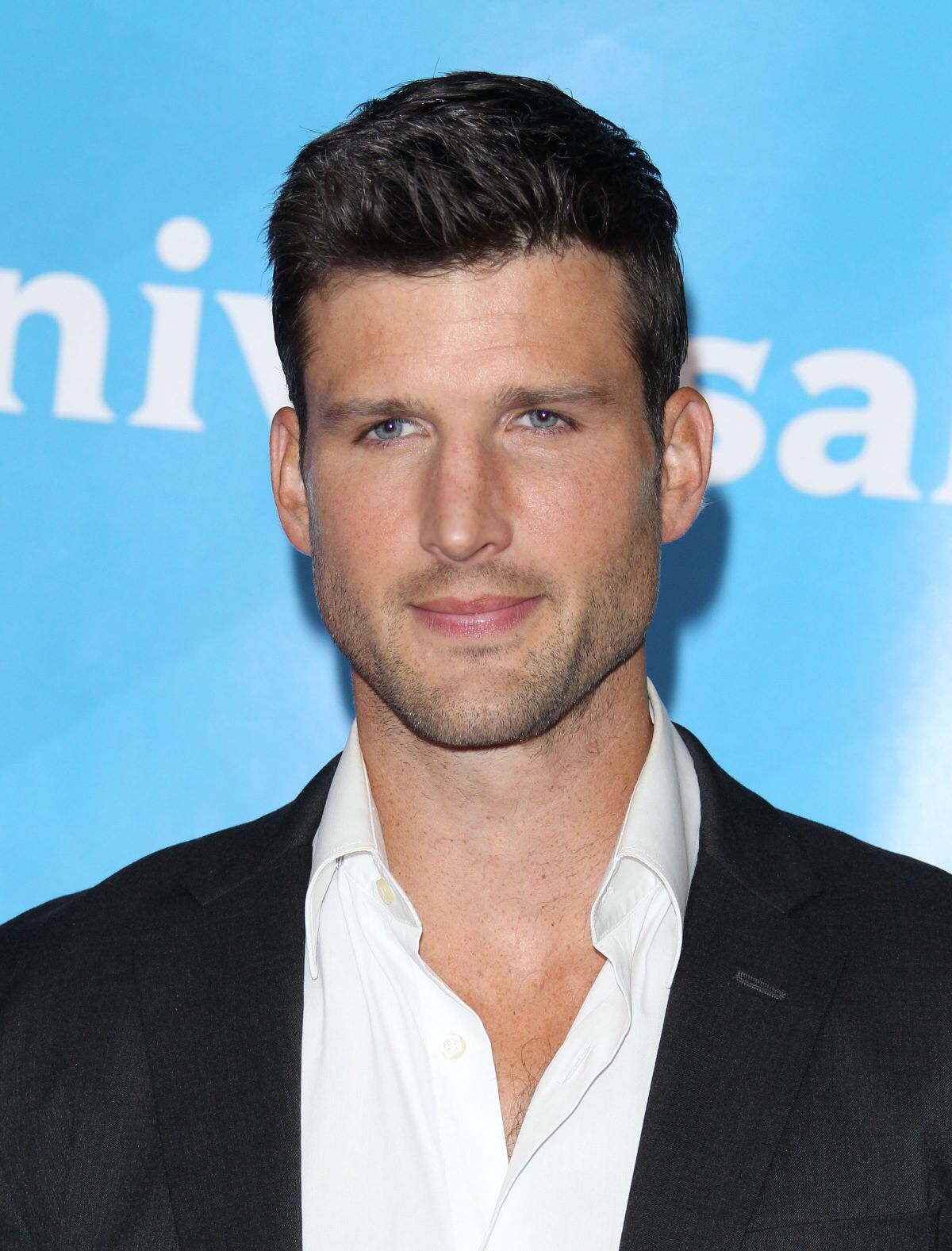 Parker Young Nude