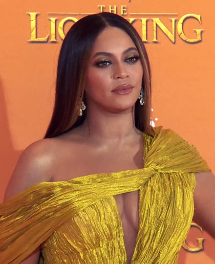 Beyonce_at_The_Lion_King_European_Premiere_2019.png