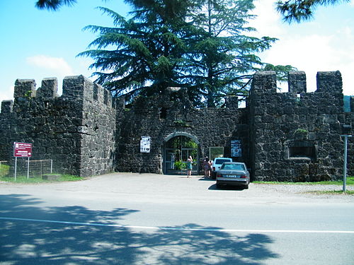 500px-The_gate_of_the_Gonio_castle.jpg