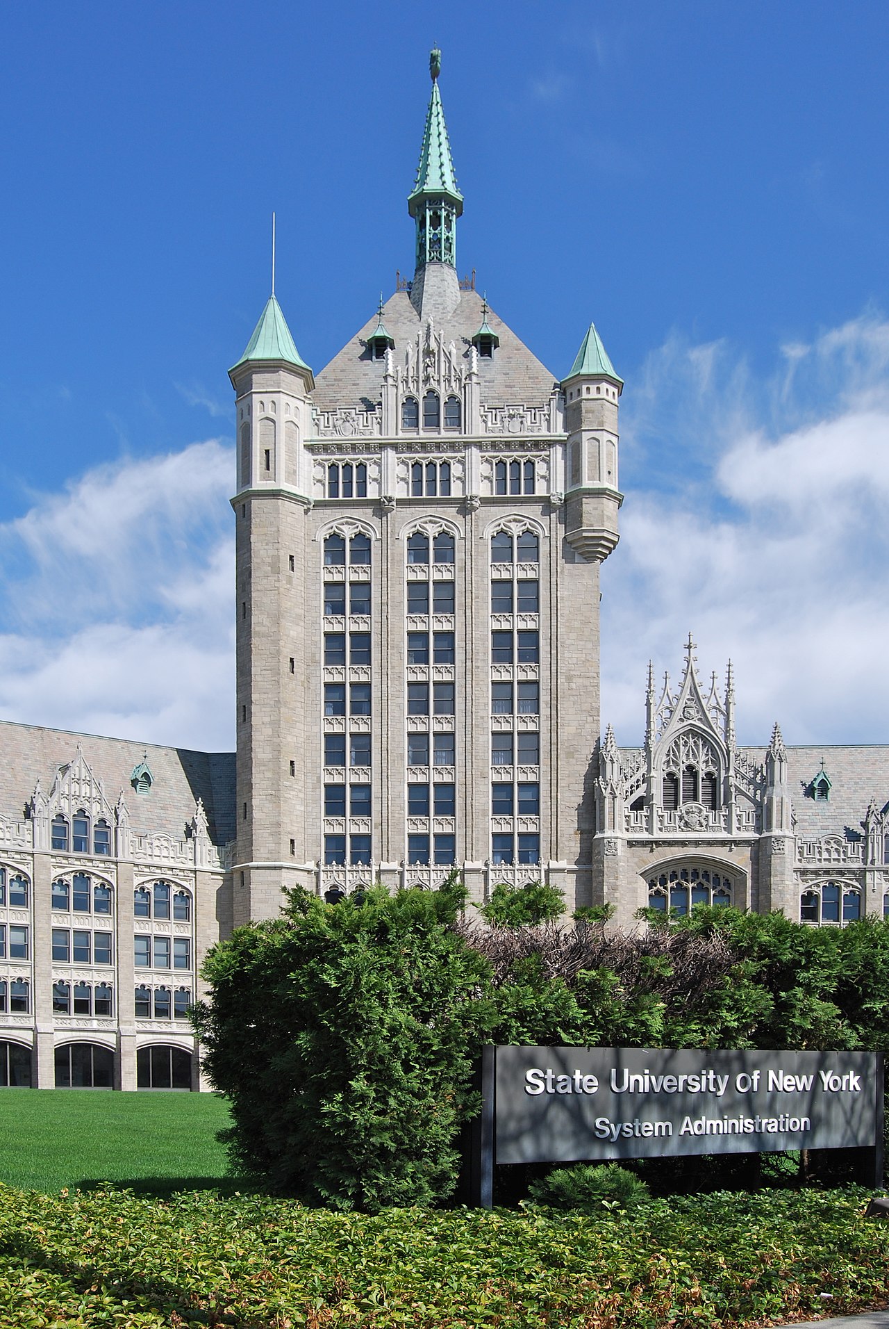 SUNYAdminBuildingAlbany.jpg