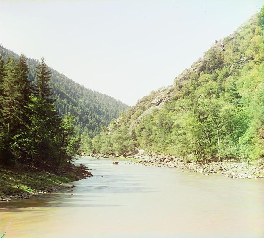 Bzyb_River_P_G.jpg