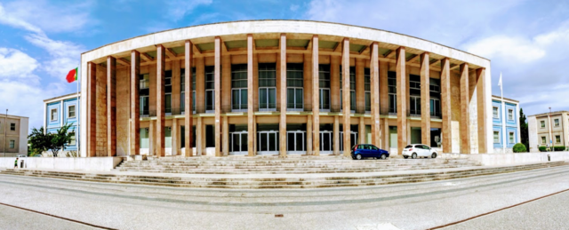 640px-Rectorat_de_luniversite.png