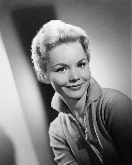 440px-Tuesday_Weld_circa_1960.jpg