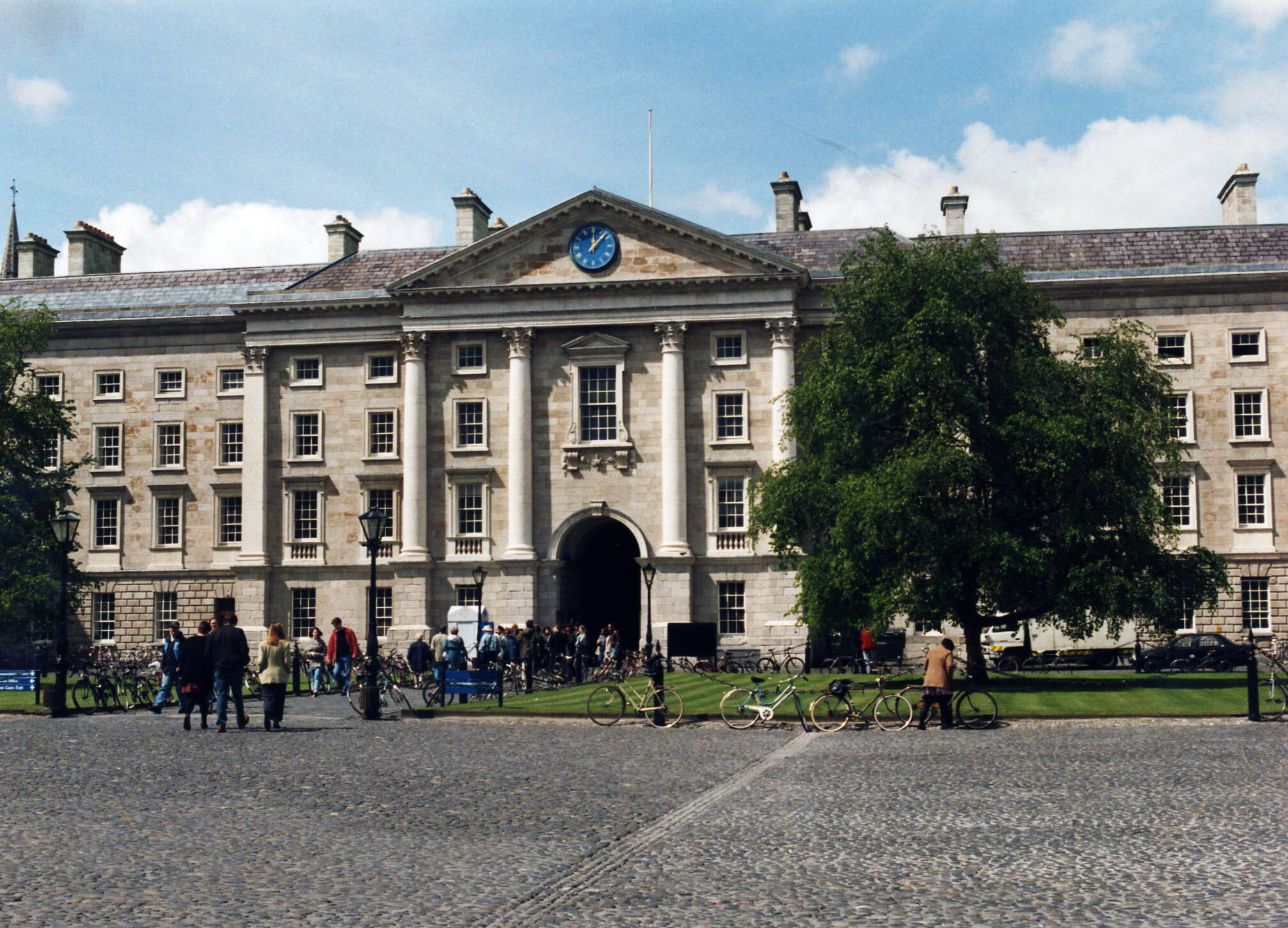 Trinity_College.jpg