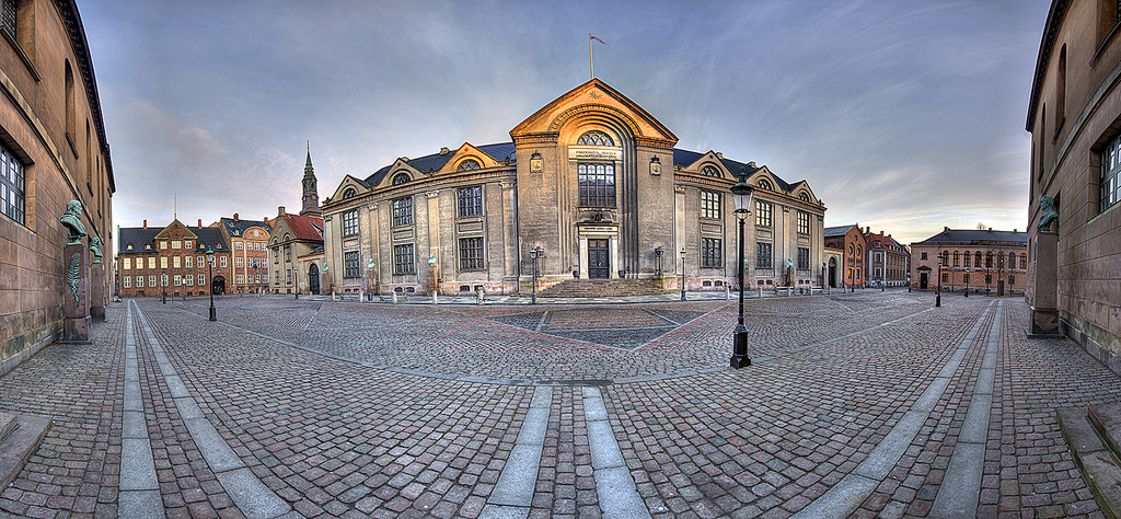 University_Main_Building.jpg