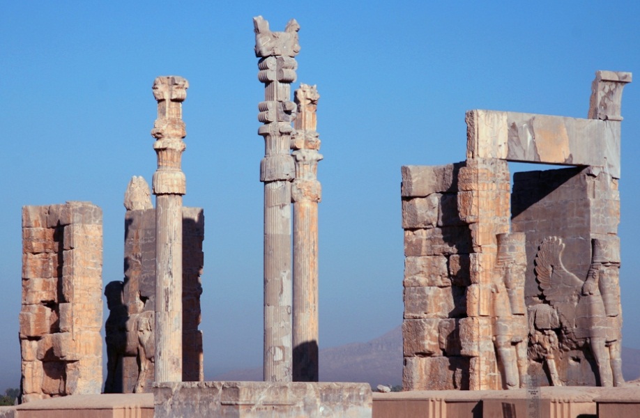 Gate_of_All_Nations_Persepolis.jpg
