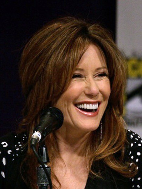 Mary_McDonnell_cropped.jpg