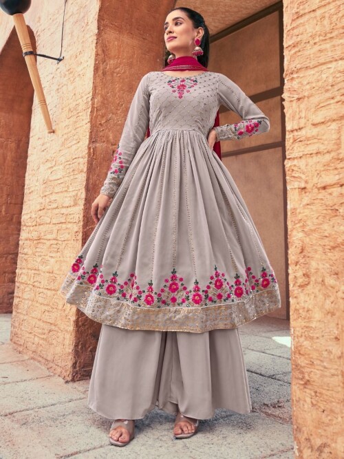 Look gorgeous in the latest designer Anarkali suits from Ethnicplus.in. Shop now to get the perfect outfit for any occasion!

https://www.ethnicplus.in/salwar-kameez/anarakali-suits