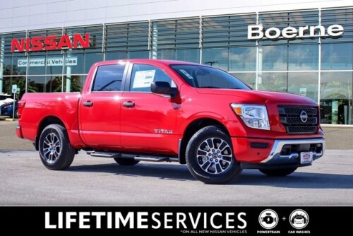 Discover the powerful and versatile new Nissan Titan at Nissanboerne.com. Experience the ultimate driving experience with our top-rated brand.