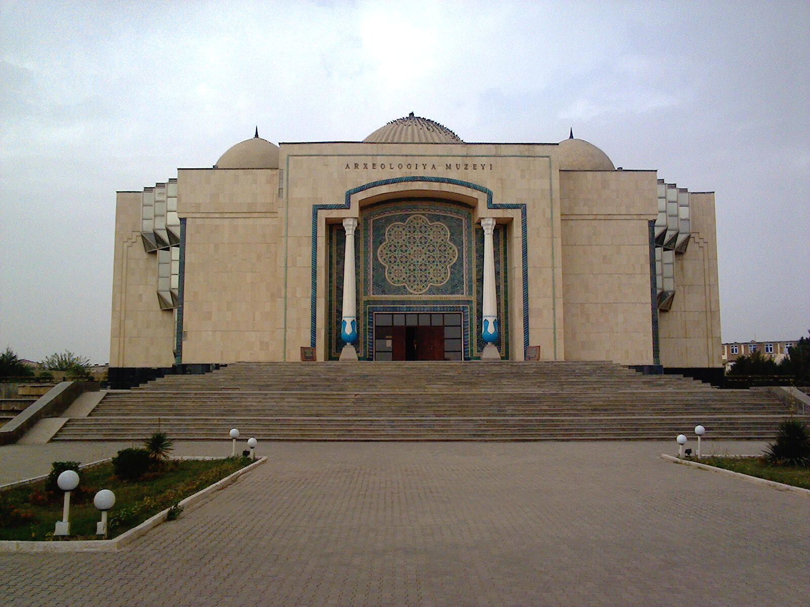 Termiz_ArchaeNuseum_20141023.jpg