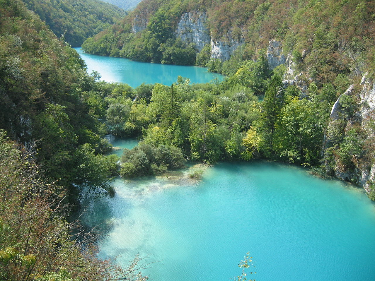 1280px-Plitvice-2003.jpg
