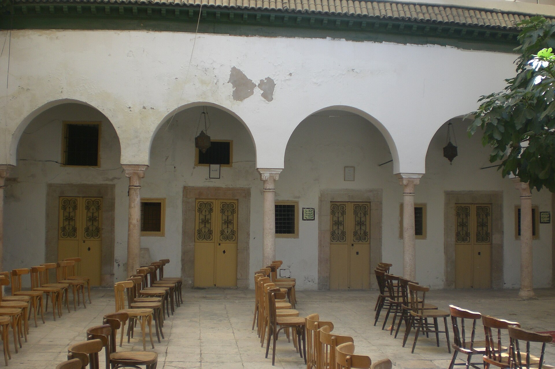 Medersa_Achouria_Interieur.jpg
