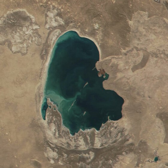 Lago_Sariqamish.jpg