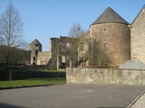 Pettingen Castle2