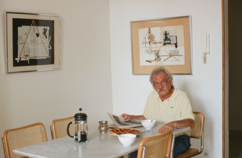 ARCUEIL FRANCE - MAY 5: Artist Antonio Segui in his home on May 5, 2004  in Arcueil, France. (Photo 