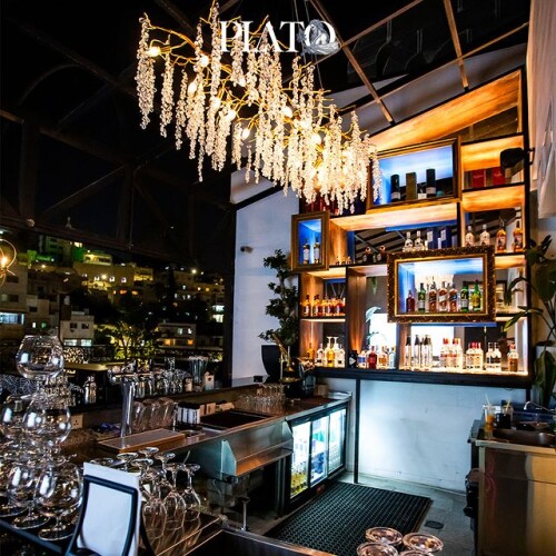 Discover luxury hotel amenities in Jordan at Plato Rooftop, where exquisite accommodations and top-notch facilities ensure a memorable stay.
https://www.hotel-philosophy.com/platorooftop