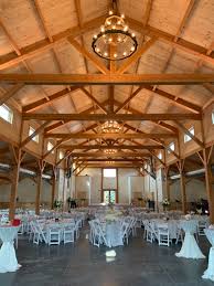 Barn-Wedding-in-Nebraska.jpg