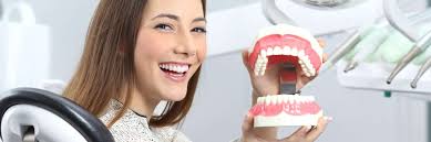 Expert-Cosmetic-Dentist-in-Morton-Grove-IL.jpg