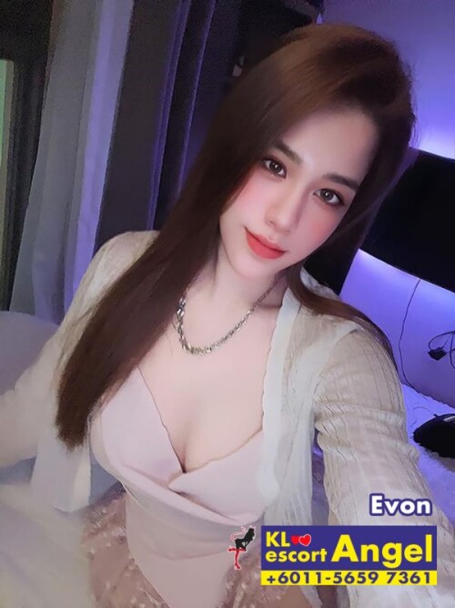 Evon-4-kl-escort-angel-600x800.jpg